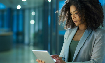 In The Know Web Reg 1360X784px Business Woman